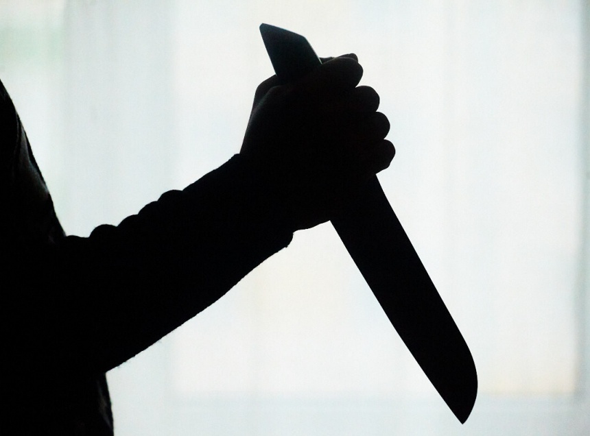 Прокуратурой Междуреченского района в суд направлено уголовное дело по факту причинения тяжкого вреда здоровью человека с применением ножа.